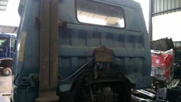 Hino KM ซุบเปอร์เสี่ย 195แรง เบรคจิฟฟี่ ช่วงสั้น พอดีทำรถดั้ม Hino KM ซุบเปอร์เสี่ย 195แรง เบรคจิฟฟี่ ช่วงสั้น พอดีทำรถดั้ม