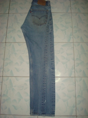 # 8871 # ยีนส์ Levi's 501 ผ้าทราย ของแท้ มือสอง เอว 32 ยาว 29 เนื้อทรายสวย ตะเข็บสวย