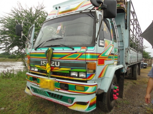 ISUZU 175 แรงม้า