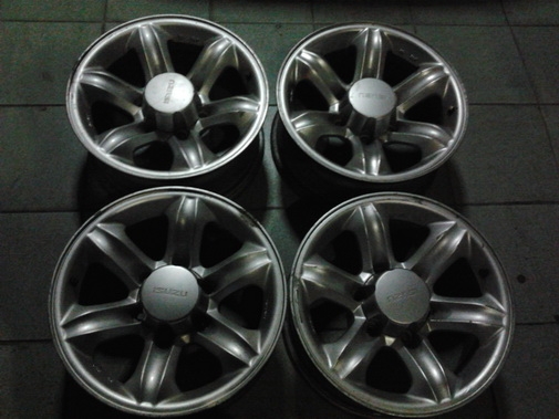 Max  เล็บเหยี่ยว อีซูสุแท้ๆ ขอบ16 สวยๆ