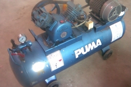 ปั้มลม พูมา 150 ลิตรสภาพเดิมๆครับ มอเตอร์ขนาด 2 แรงของโตชิบาสภาพพร้อมใช้งานครับเก็บลมดีครับ ระบบตัดปกติครับปั้มลมเร็วครับเสียงนิ่มครับ ปั้มลม พูมา 150 ลิตรสภาพเดิมๆครับ มอเตอร์ขนาด 2 แรงของโตชิบาสภาพพร้อมใช้งานครับเก็บลมดีครับ ระบบตัดปกติครับปั้มลมเร็วครับเสียงนิ่มครับ