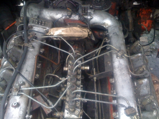 ขายเครื่องยนต์ V8 มี 2 เครื่องและ PE100 1 เครื่อง ด่วน ! มาก