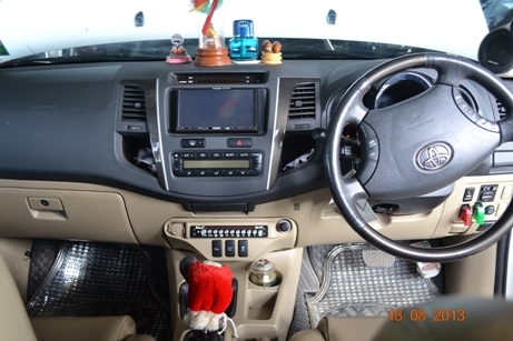 Toyota Fortuner Sport TRD 4W  VSC รถบ้านสวยมาก