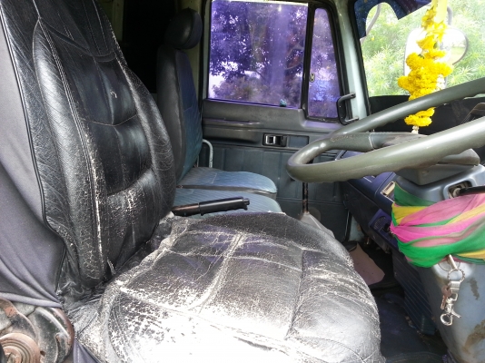 ISUZU FTR คุณสันต์ จังหวัดภูเก็ต มัดจำมาแล้วค่ะ 50,000 บาท รอจัดไฟแนนซ์ค่ะ