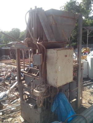 เครื่องอัดอิฐบล็อก (บ็อกประสาน) แบบ2ก้อน สภาพพร้อมใช้งานครับสภาพเดิมๆครับราคานี้คุ้มครับสวยๆเครื่องอัดอิฐบล็อก (บ็อกประสาน) แบบ2ก้อน สภาพพร้อมใช้งานครับสภาพเดิมๆครับราคานี้คุ้มครับสวยๆ