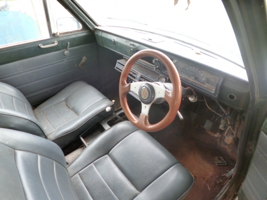 ขายดัสสัน 520 แวน สภาพพร้อมใช้งาน เอกสารพร้อมโอน