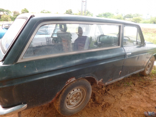 ขายดัสสัน 520 แวน สภาพพร้อมใช้งาน เอกสารพร้อมโอน