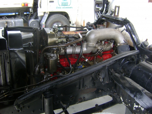 ขายรถ 6 ล้อ ฮีโน่ FD เครื่องดี คัชชีสวย กระจกไฟฟ้า แอร์เย็น เพาวเวอร์ กระบะยาว 6.10 เมตร เครื่อง HO6C สภาพพร้อมใช้งาน เอาไปวิ่งงานได้เลย  ปี96