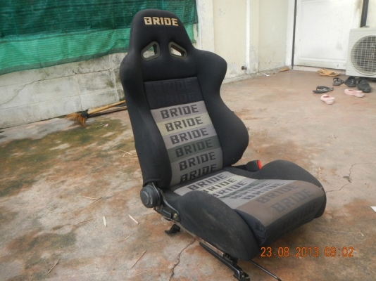 ขายเบาะ bride 1 ตัว พร้อมราง สภาพดี
