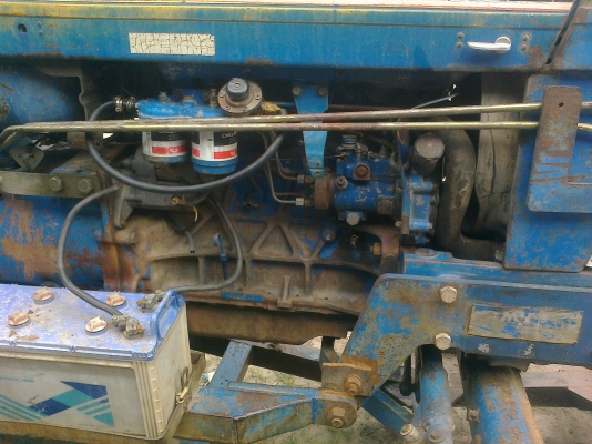 ขายรถไถ FORD6610 สภาพเดิมๆพร้อมอุปกรณ์