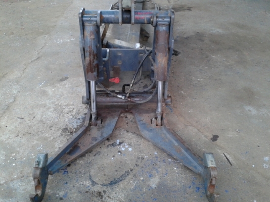 คานยกหน้า จากนอกใส่FORD7840 8240ค 8340 6640 7740 ตระกูล40ทั้งหมด ตระกูลTS