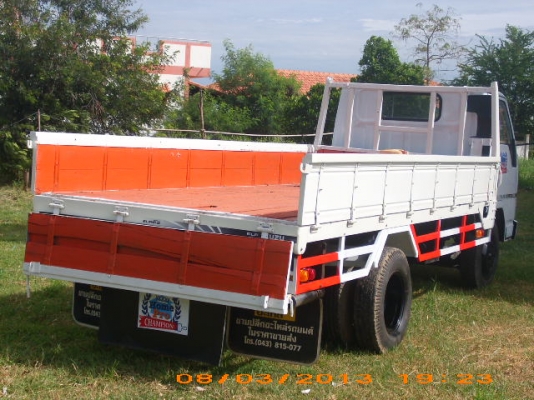 ขาย6ล้อมือสอง สภาพสวย พร้อมใช้ ยาว4.3 ม. เครื่อง ISUZU 110แรงม้า เอกสารครบพร้อมโอน