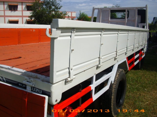 ขาย6ล้อมือสอง สภาพสวย พร้อมใช้ ยาว4.3 ม. เครื่อง ISUZU 110แรงม้า เอกสารครบพร้อมโอน