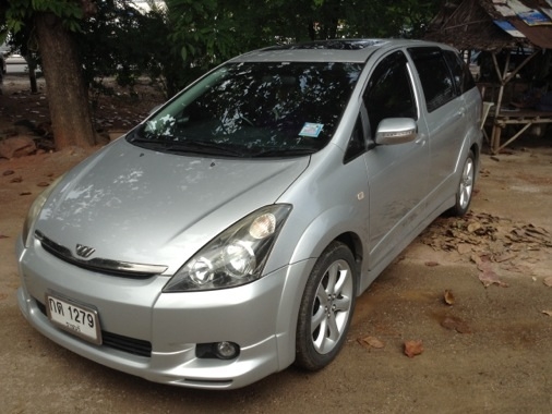 Toyota Wish Top ปี04 ขายดาวน์ + ผ่อนต่อ 37งวด = 600,000