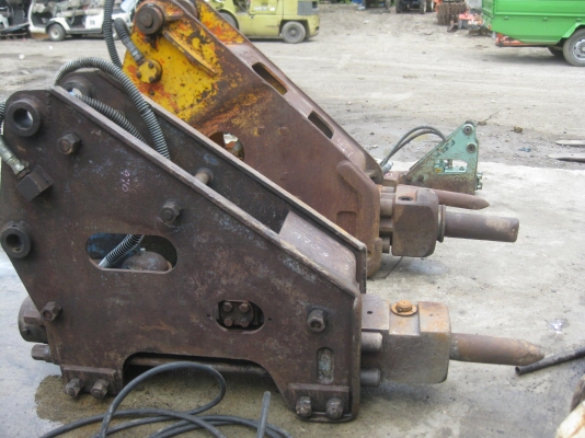 ขายหัวเจาะBREAKER ขนาดPC10/PC20/PC30/PC40/PC6O/PC100/PC120/PC200 พร้อมใช้งาน ขายหัวเจาะBREAKER ขนาดPC10/PC20/PC30/PC40/PC6O/PC100/PC120/PC200 พร้อมใช้งาน