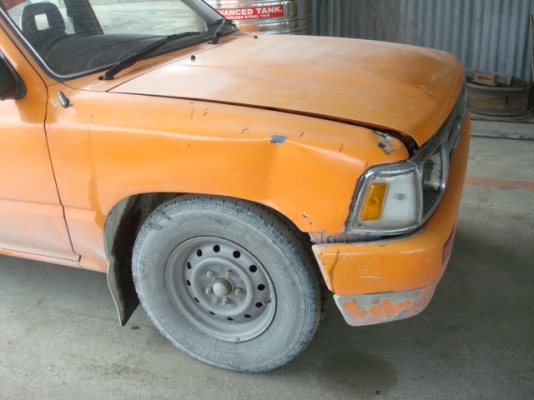 ขาย Toyota MightyX สี่ประตู