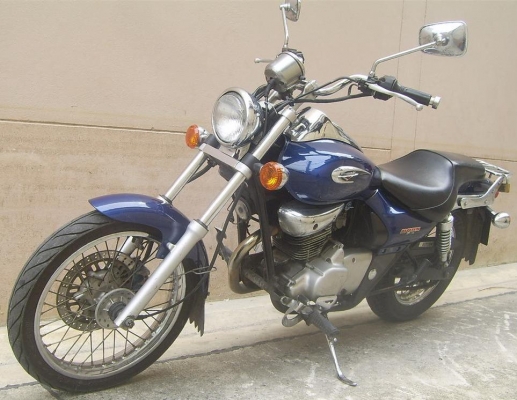 ขาย Kawasaki Boss 175cc  จดทะเบียนปี 45 พรบ.หมด ม.ค.57