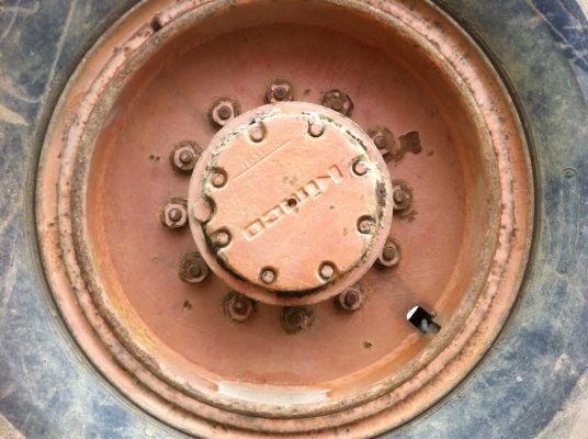 ขายรถตักล้อยาง 2 เพลา เกียร์ 1-2-3 K)MATSU JH300-B สภาพสวยแบบเดิมๆ พร้อมใช้งานได้เลย