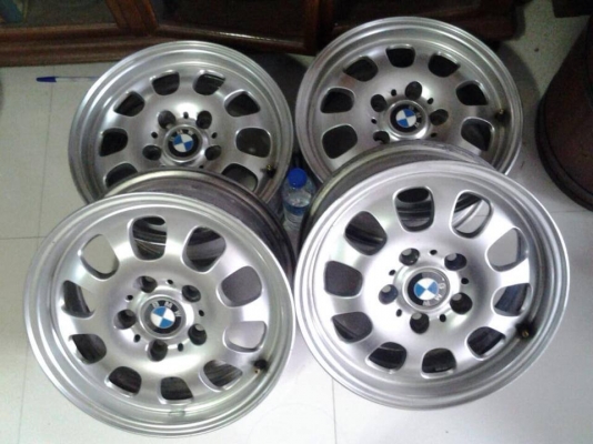 ขายแม็กแท้ BMW ขอบ16 5รู120 ราคา 4,900 บาทราคาถูก