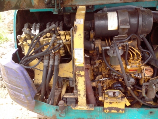 ขายรถแบคโฮ KOMATSU PC-30-7 พร้อมใช้ ราคาย้อมๆ สนใจโทร