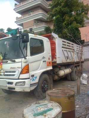 ขายด่วนๆ hino mega เครื่อง jo8c เทอร์โบกระบะดั้มดินรถห้างเดิมๆจดปี 49 พร้อมทะเบียนราคาไม่แพงครับรีบๆเลยครับ ขายด่วนๆ hino mega เครื่อง jo8c เทอร์โบกระบะดั้มดินรถห้างเดิมๆจดปี 49 พร้อมทะเบียนราคาไม่แพงครับรีบๆเลยครับ