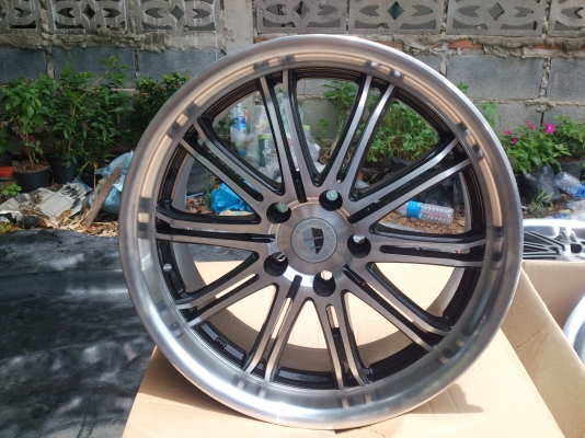 ขายแม็กขอบ 18  5รู114 สวยๆจำนวน 4 วง (ไม่มีตำหนิ) ราคานี้คุ้มสุดๆ