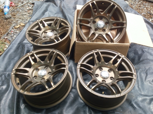 ขายแม็กขอบ15  5รู114  7.5นิ้วน้ำตาลไหม้ สวยๆ 4 วง