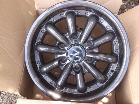 ขายแม็กขอบ15  6รู139.7 สวยๆ จำนวน 4 วง (ไม่มีตำหนิ)