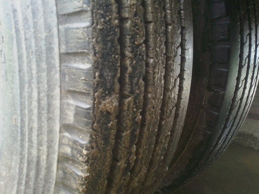 ขาย HINO 6 ล้อ ตู้ยาว 5.5 ม. ราคาถูก ด่วน !!