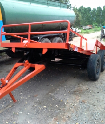 รถลากพ่วงราคาโรงงาน