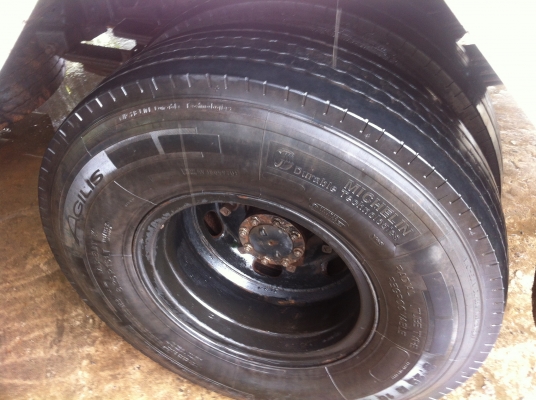 ขายด่วน NQR 150 แรงม้่า. ยาว 5.5 เมตร ขายด่วน NQR 150 แรงม้่า. ยาว 5.5 เมตร