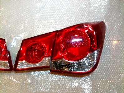 ไฟท้ายขาวแดง Chevrolet Cruze (ของใหม่แท้ห้างครับ) ไฟท้ายขาวแดง Chevrolet Cruze (ของใหม่แท้ห้างครับ)