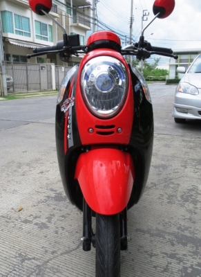 All New Scoopy-I 2013 เดิมดีไม่มีบิวด์ เพียง 27,900  บาทเท่านั้น