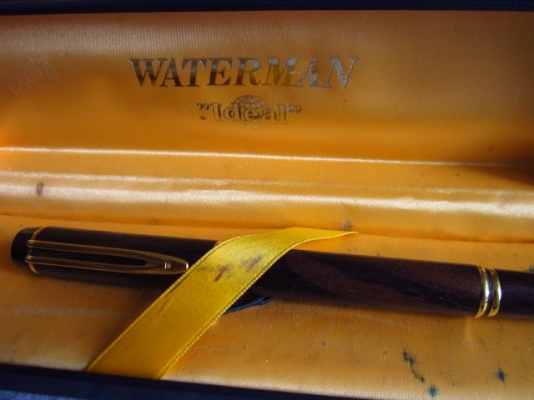 +++++WATERMAN ปากกาหมึกซึมยี่ห้อดังฝรั่งเศสปากแร้งทอง 18k +++++ +++++WATERMAN ปากกาหมึกซึมยี่ห้อดังฝรั่งเศสปากแร้งทอง 18k +++++