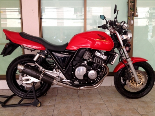 ขาย CB400 SF  ปี94  พร้อมทะเบียน ต่อภาษีแล้วหมดปี57  ราคา 79000 บาท