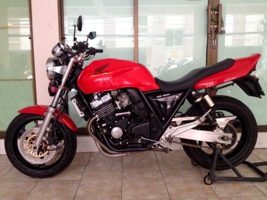 ขาย CB400 SF  ปี94  พร้อมทะเบียน ต่อภาษีแล้วหมดปี57  ราคา 79000 บาท