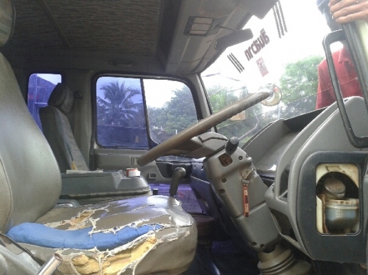 ขายรถบรรทุกสิบล้อดั๊มพ์ Hino 3H เครื่องเดิม 195 แรง เกียร์เดิม 2 เพลา ด.สามมิตร ทะเบียนพร้อม