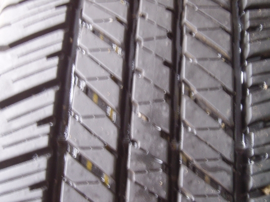 ขายยาง 265 65 17 มี1เส้น ขายยาง 265 65 17 มี1เส้น