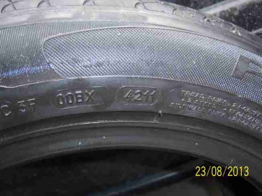 ยางขอบ 17   215 55 17  มี 3 เส้น