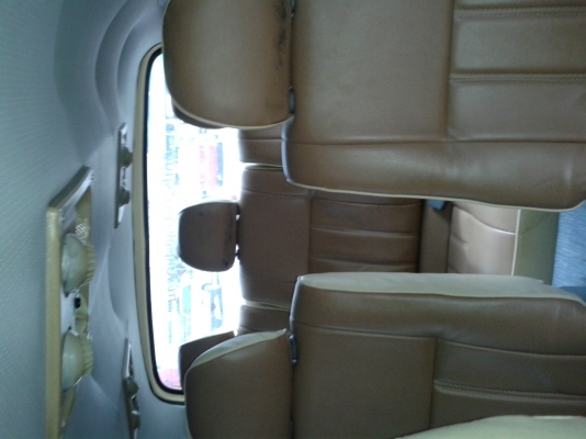 ขายด่วน รถตู้Toyota หัวจรวด