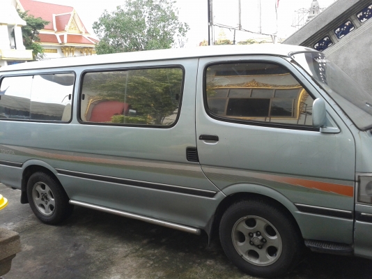ขายด่วน รถตู้Toyota หัวจรวด