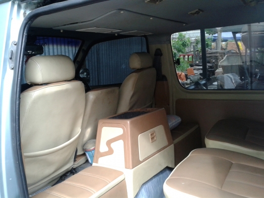 ขายด่วน รถตู้Toyota หัวจรวด