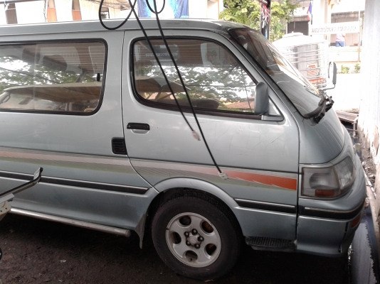 ขายด่วน รถตู้Toyota หัวจรวด