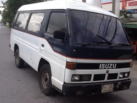 ขายถูก รถตู้ ISUZU BUDDY เครื่อง2800 สภาพสวยงาม