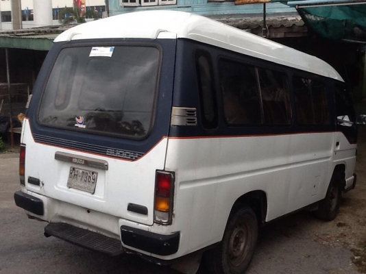 ขายถูก รถตู้ ISUZU BUDDY เครื่อง2800 สภาพสวยงาม