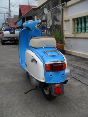 ขาย honda julio รุ่นฉลอง50ปีครับ สวยๆ ใหม่เอี่ยมๆ