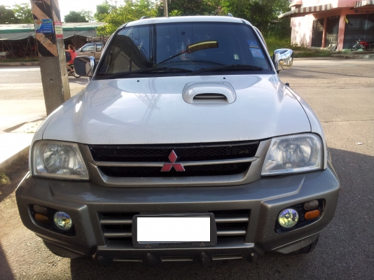 รถจีวากอน 4x4 เกียร์ธรรมดา