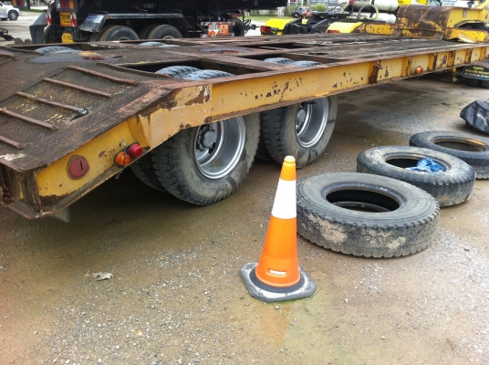 ขายหางโรเบส 2 เพลา อู่.ส.สุชัย ปี.39 รถสภาพสวย คานใหญ่ คัสทรีใหญ่ แข็งแรง ทะเบียนพร้อม