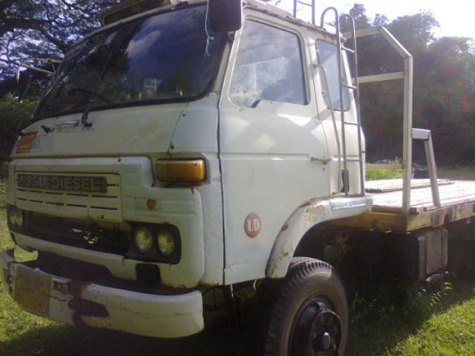 ขายชุดเพลาโบกี้NISSAN UD30M 2เพลา ทั้งชุด ติดต่อได้ที่คุณ อ๊อฟ พิจิตร 086-737-9991