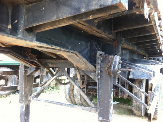 ขายหางเซมิดั้ม 2 เพลา อู่.สามมิตร ปี.47-48 สวยมีให้เลือกหลายหาง ราคาย้อมๆ